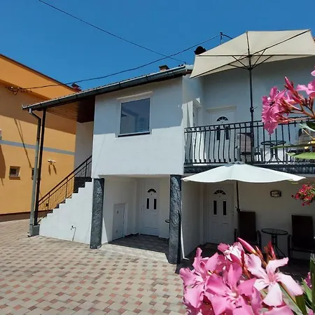 ゲストハウス Kapetanovic