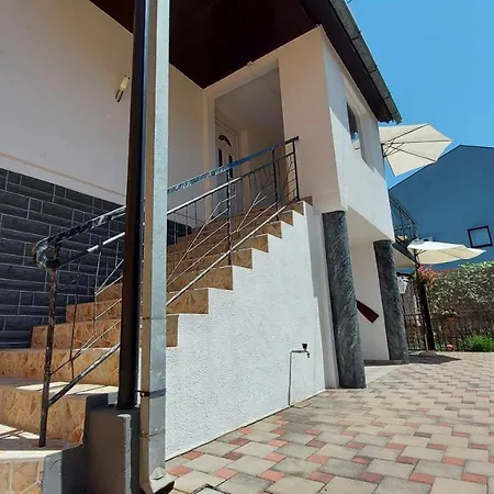 Kapetanovic ゲストハウス