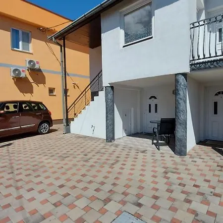 Kapetanovic 3* Bosanski Samac